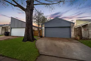 12154 Stone W Dr, Houston, TX 77035 - Photo 1