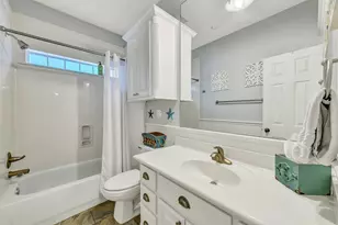 13602 Windlass Cir, Galveston, TX 77554 - Photo 24