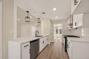5718 Longforest Dr, Houston, TX 77088 - Photo 16