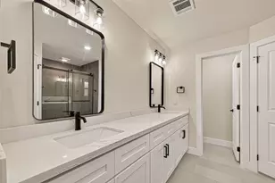 5718 Longforest Dr, Houston, TX 77088 - Photo 28