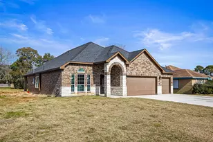 710 Hackberry St, La Marque, TX 77568 - Photo 4