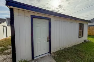 8430 Holiday Ln, Houston, TX 77075 - Photo 1