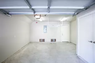 2307 Camden Dr, Houston, TX 77021 - Photo 14