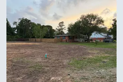 537 Baywood Drive, Seabrook, TX 77586 - Photo 4