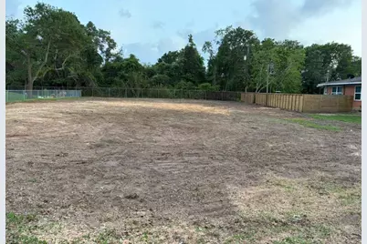 537 Baywood Drive, Seabrook, TX 77586 - Photo 2