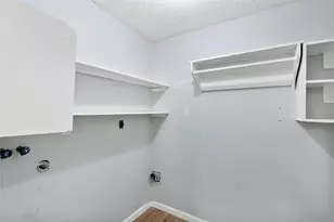 9810 Ellen St, Baytown, TX 77521 - Photo 30