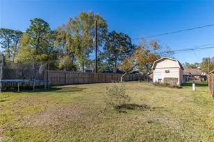 9810 Ellen St, Baytown, TX 77521 - Photo 18