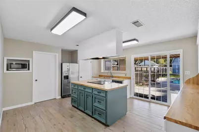 9810 Ellen Street, Baytown, TX 77521 - Photo 24