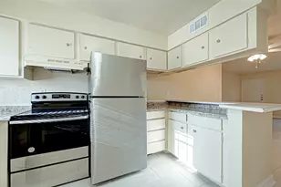 6305 Westward St, Houston, TX 77081 - Photo 2