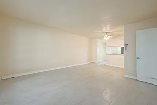 6305 Westward St, Houston, TX 77081 - Photo 4