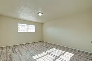 6305 Westward St, Houston, TX 77081 - Photo 6