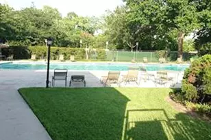 10330 Briar Forest Dr, Houston, TX 77042 - Photo 18