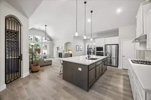 15 Overland Heath Dr, Tomball, TX 77375 - Photo 8