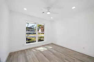 15402 Ripplestream St, Houston, TX 77068 - Photo 32