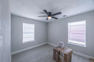 5007 Northridge Dr, Houston, TX 77033 - Photo 18