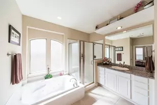 6818 Alden Ct, Sugar Land, TX 77479 - Photo 14