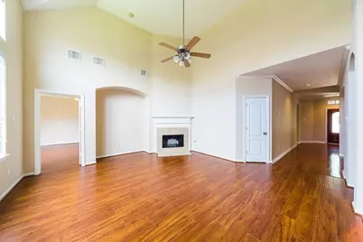 6818 Alden Court, Sugar Land, TX 77479 - Photo 6