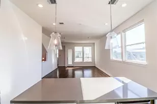 2745 Clinton Dr, Houston, TX 77020 - Photo 2