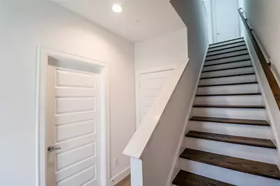 2745 Clinton Drive, Houston, TX 77020 - Photo 12