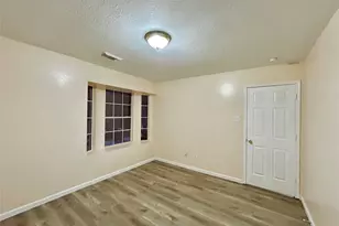 514 Regional Park Dr, Houston, TX 77060 - Photo 34