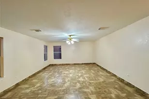 514 Regional Park Dr, Houston, TX 77060 - Photo 18