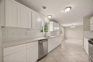 12610 Wood Dawn Ln, Houston, TX 77015 - Photo 10