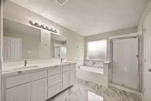 12610 Wood Dawn Ln, Houston, TX 77015 - Photo 32
