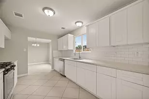 12610 Wood Dawn Ln, Houston, TX 77015 - Photo 14
