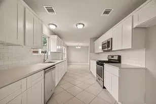 12610 Wood Dawn Ln, Houston, TX 77015 - Photo 10