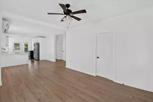 320 E Murrill St, Baytown, TX 77520 - Photo 12