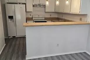 6347 Cattails Ln, Houston, TX 77035 - Photo 8