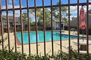 6347 Cattails Ln, Houston, TX 77035 - Photo 12