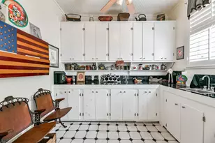 1128 Postoffice St, Galveston, TX 77550 - Photo 20