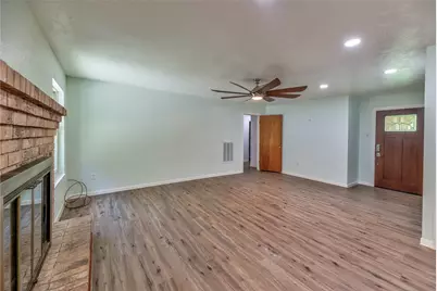 3003 Paul Knox Street, Huntsville, TX 77320 - Photo 12