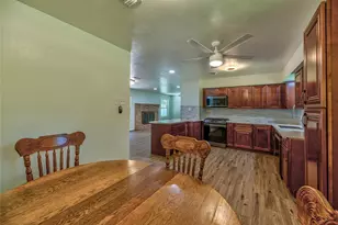 3003 Paul Knox St, Huntsville, TX 77320 - Photo 4