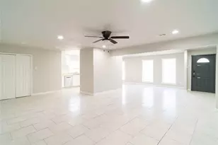 11623 Rowan Ln, Houston, TX 77072 - Photo 6