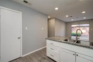 26518 Cypresswood Dr, Spring, TX 77373 - Photo 10