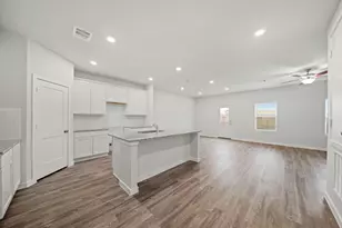 17223 White Peace Dr, Waller, TX 77484 - Photo 10