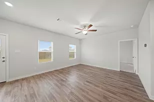 17223 White Peace Dr, Waller, TX 77484 - Photo 16