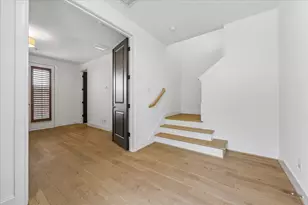 2314 Hutchins St, Houston, TX 77004 - Photo 2