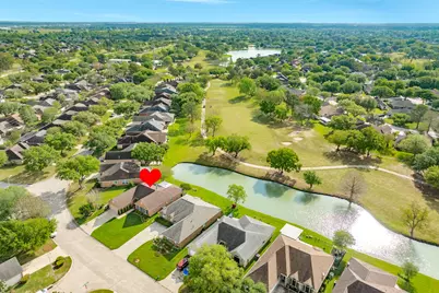 707 W Peach Hollow Circle, Pearland, TX 77584 - Photo 38