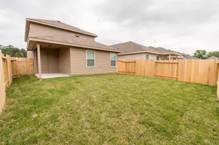 13932 Woodway Crossing Ln, Willis, TX 77378 - Photo 2