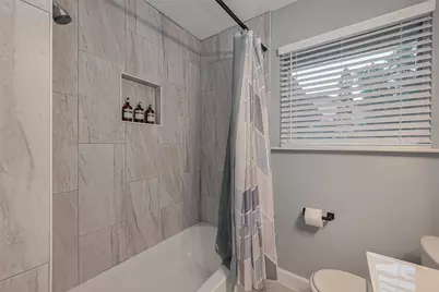 2218 Silverbonnet Street, Houston, TX 77055 - Photo 40