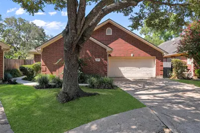 416 Live Oak Lane, Friendswood, TX 77546 - Photo 2