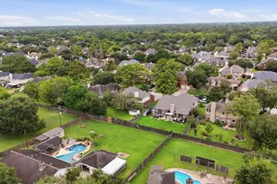 2413 Piney Woods Dr, Pearland, TX 77581 - Photo 34