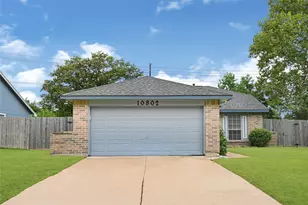 10802 Forest Leaf Dr, Sugar Land, TX 77498 - Photo 1