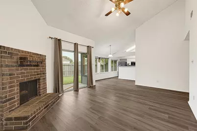 10802 Forest Leaf Drive, Sugar Land, TX 77498 - Photo 8