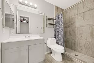 10802 Forest Leaf Dr, Sugar Land, TX 77498 - Photo 20