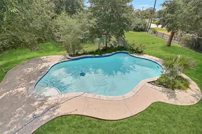3427 Eckert Drive, Galveston, TX 77554 - Photo 16
