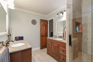 310 Prince of Wales St, Conroe, TX 77304 - Photo 10